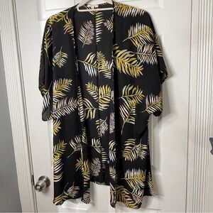 Maurices Black Tropical Leaf Print Kimono Cardigan One Size 0/1 Resortwear